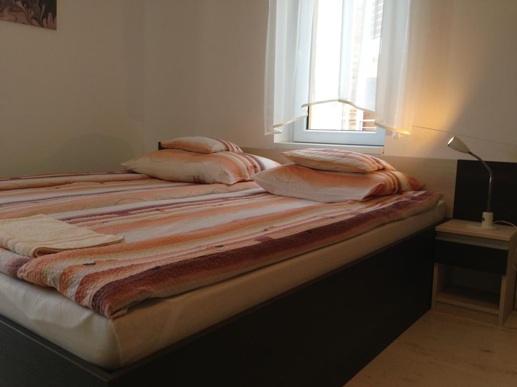 Lovagvár Apartments Gyula Quarto foto